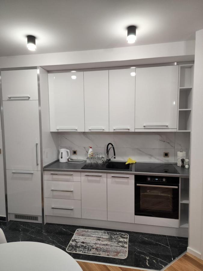 Apartman Park Lake Tuzla Eksteriør billede